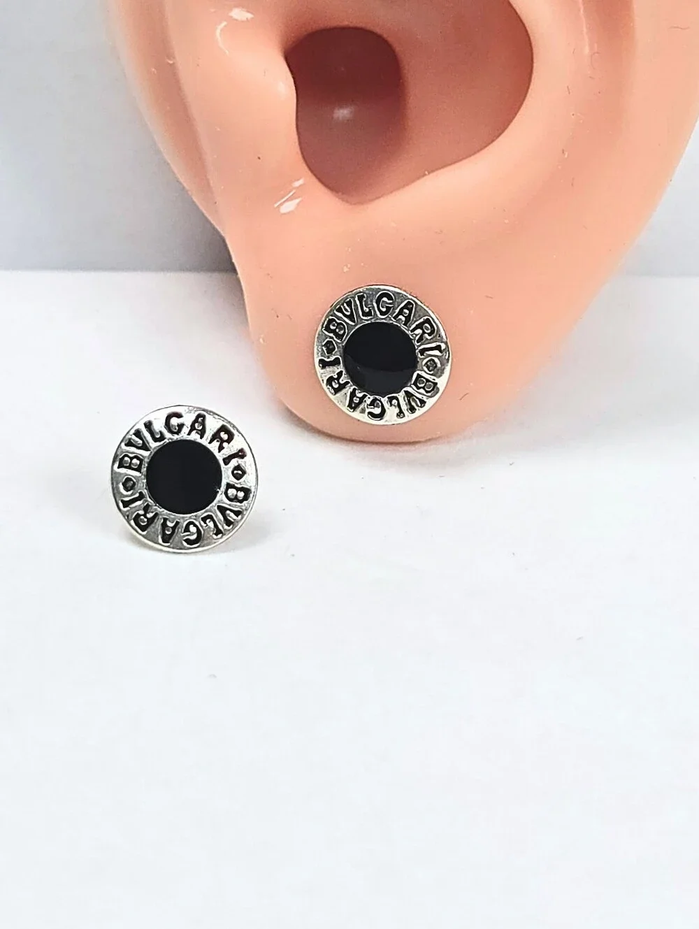 Bvlgari Inspired Black Enamel Stud Earrings 925 Sterling Silver 10mm - Picture 6 of 8